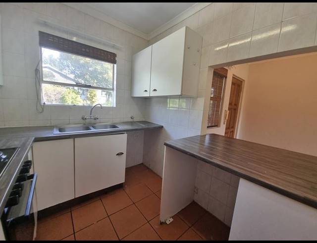 2 BEDROOM PROPERTY TO RENT IN NOORDHANG